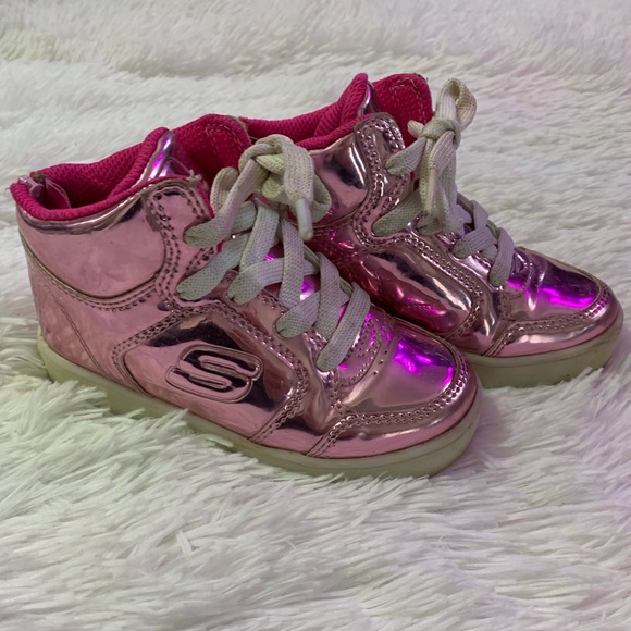 Sketchers Metallic Pink Light up sneaker - Picture 1 of 4